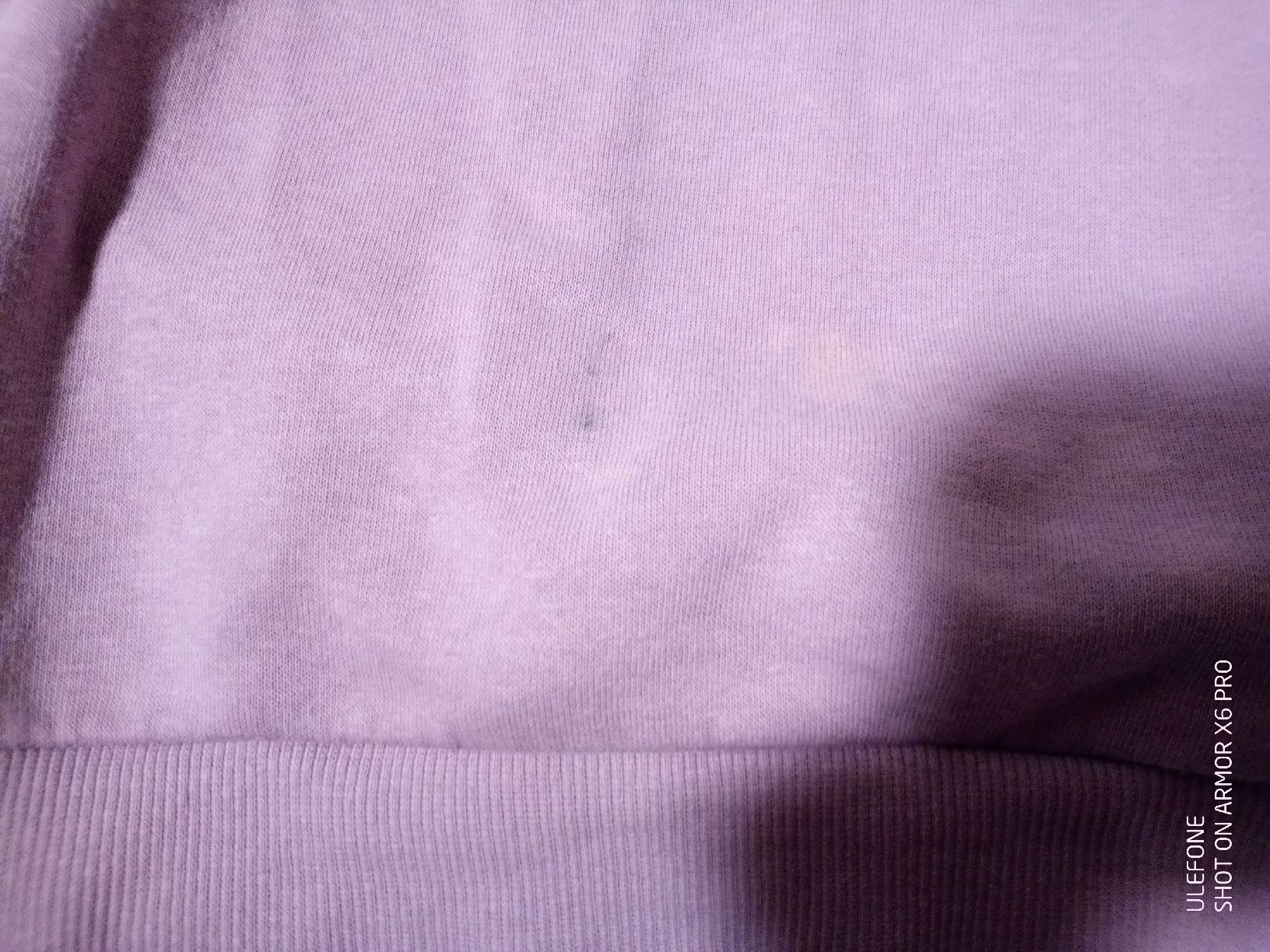 H&M Maglioni & Felpe: H&M Mädchen Pulli / Pullover / Sweatshirt Lila Gr. 134/140, – Usato da Volketswil venduto da Car1 2