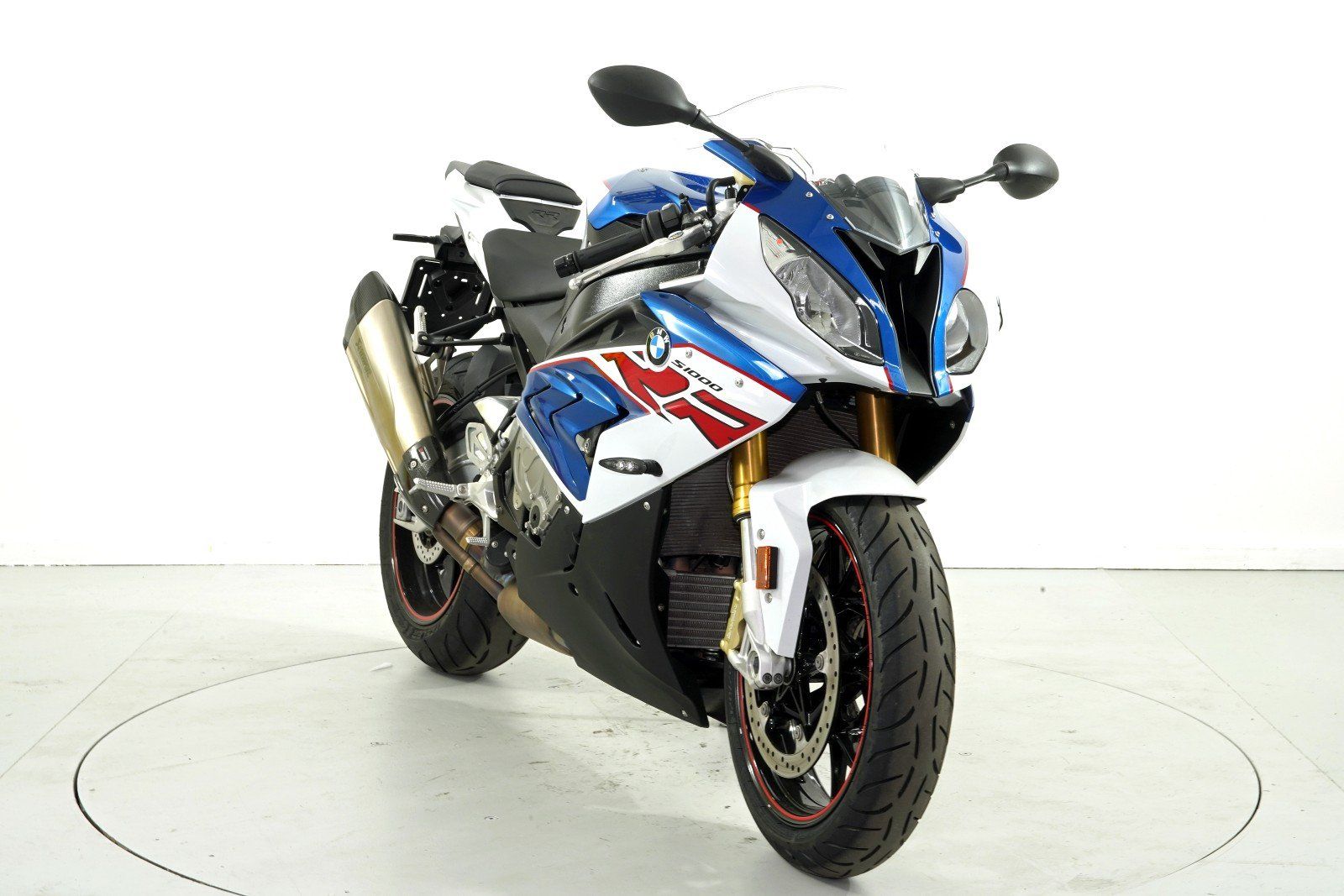 BMW Strasse: BMW S1000RR – Gebraucht aus Winterthur von MCW 2