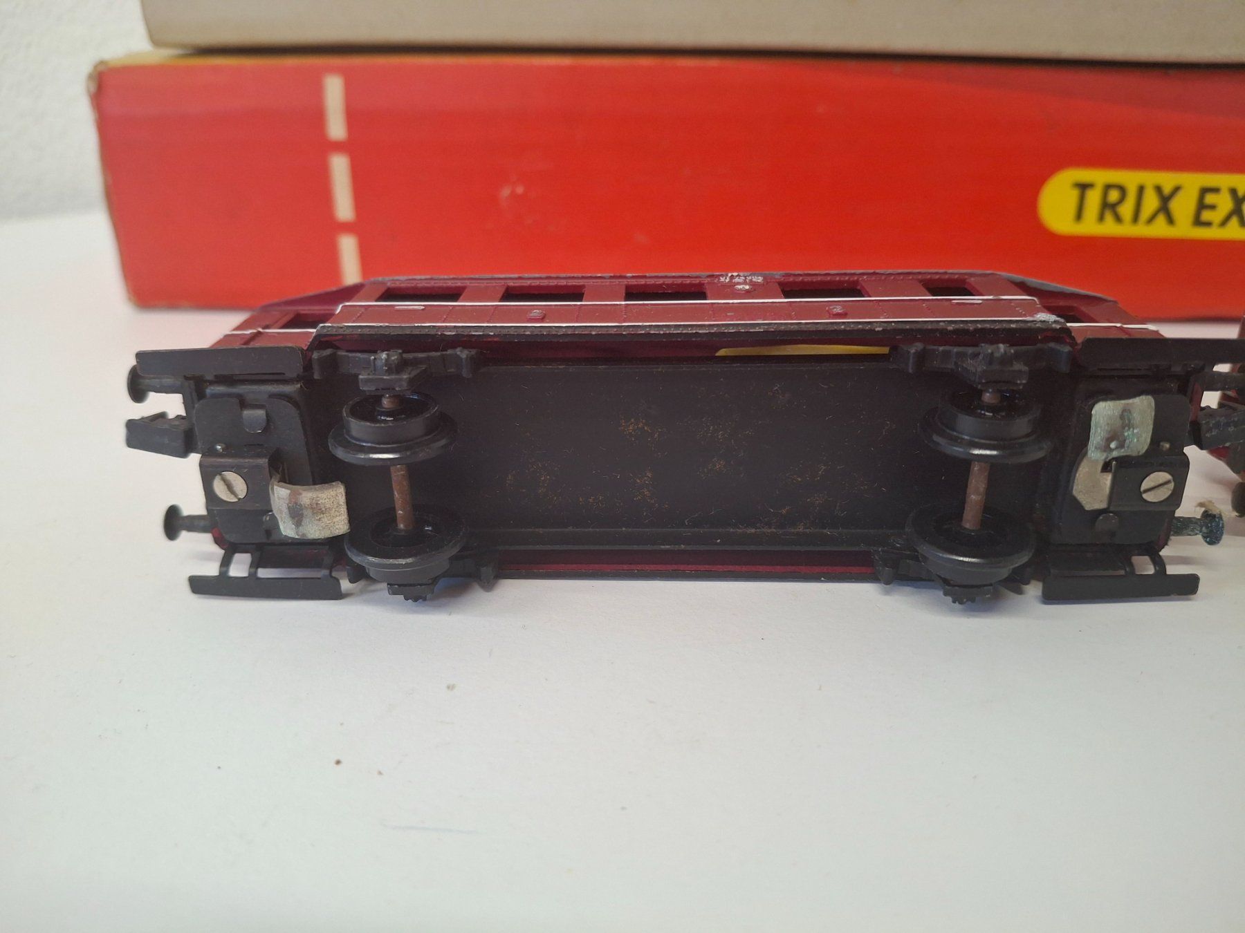 Trix Modellini di ferrovie: Trix Express 2-teilig Dieseltriebwagen – Usato da Reichenburg venduto da AK307 4