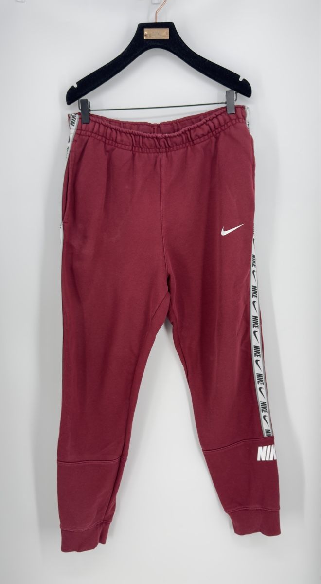 Nike Pantaloni: # MAN - Jogginghose Gr. M - NIKE # – Usato da Bolligen venduto da secondhand-with-love