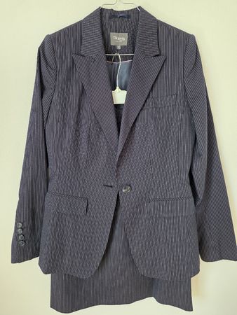 TM Lewin Women Pinstripe Skirt Suit Set – CH 38