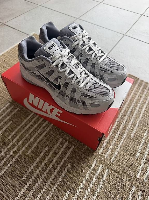 Nike Chaussures hommes: Nike P-6000 Gr. 40.5 – Neuf (Voir description) à Wangen ZH par alexia022