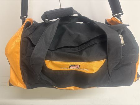 Sporttasche Powerzone Schwarz-Gelb - Ideal für Sport & Reise