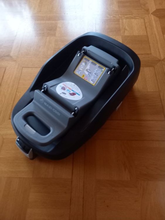 Maxi-Cosi Sièges auto: Maxi-Cosi mit Isofix Base – D'occasion à Rothenthurm par nbds 1
