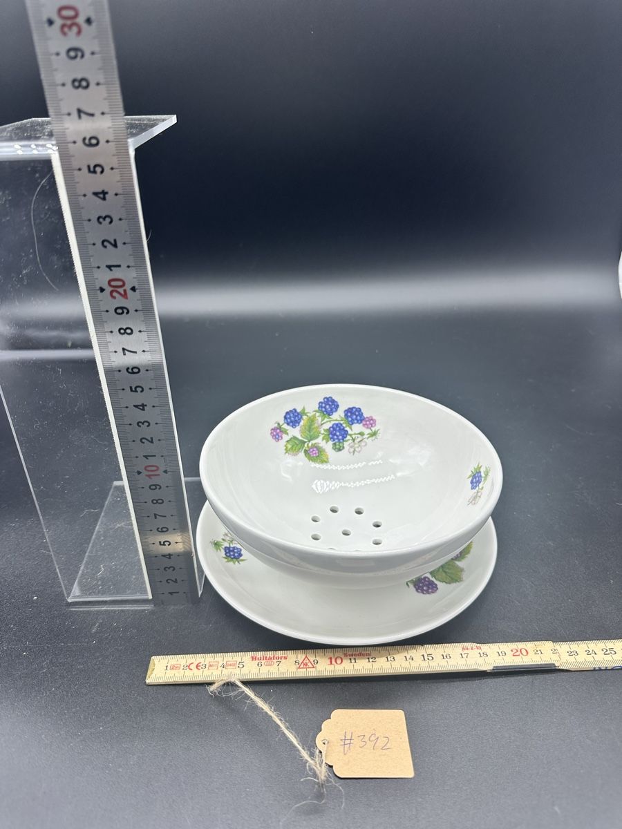 Schalen: Ditmar-Urbach Colander Set, Ceramic, 1930s, Blackberry 52 – Gebraucht aus Villmergen von JacRon 4