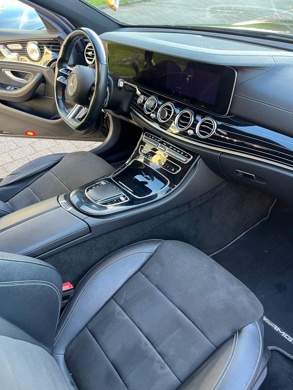 Mercedes-Benz Autos: Mercedes-Benz E220d 4Matic AMG-Line – Gebraucht aus Wetzikon ZH von tlac 4