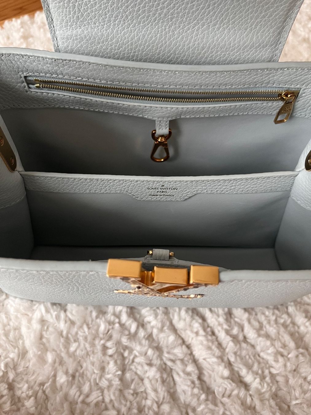 Louis Vuitton Borse da donna: Louis Vuitton Capucines MM mit Phytonleder – Usato da Luzern venduto da bambola92 5