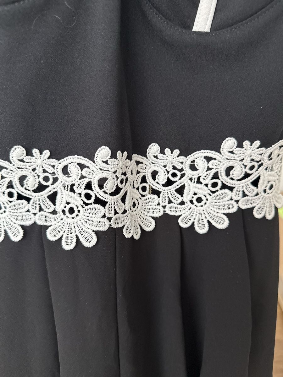 Kleider: Süsser Jumpsuit schwarz Grösse S/M – Gebraucht aus Zürich von bia_6kmj 1