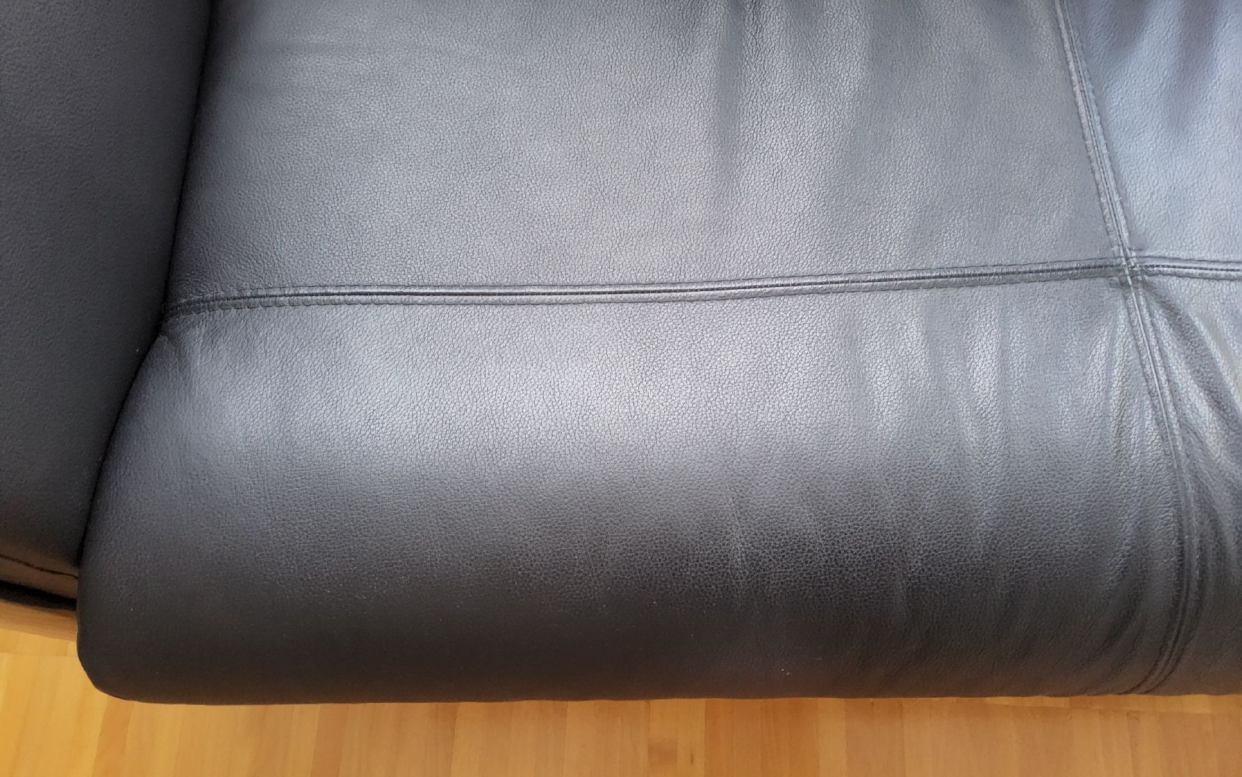 Le Corbusier Sofas: Le Corbusier  Sofa Style Interio Rindsnappaleder 3 Pläzer – Neu (gemäss Beschreibung) aus Aesch BL von Yeti888 5