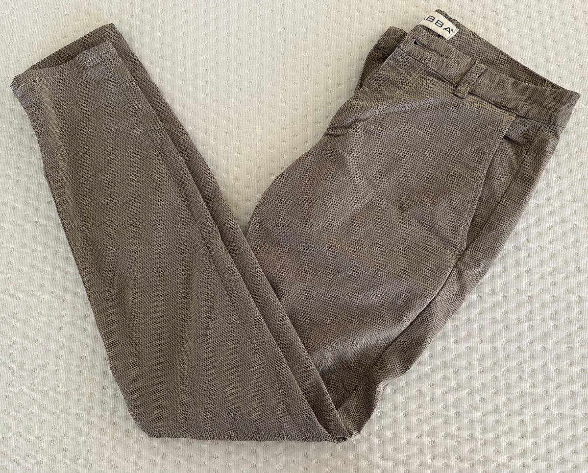Pantalons: Pantalon beige  – D'occasion à Genève par AuTuMnLoveR