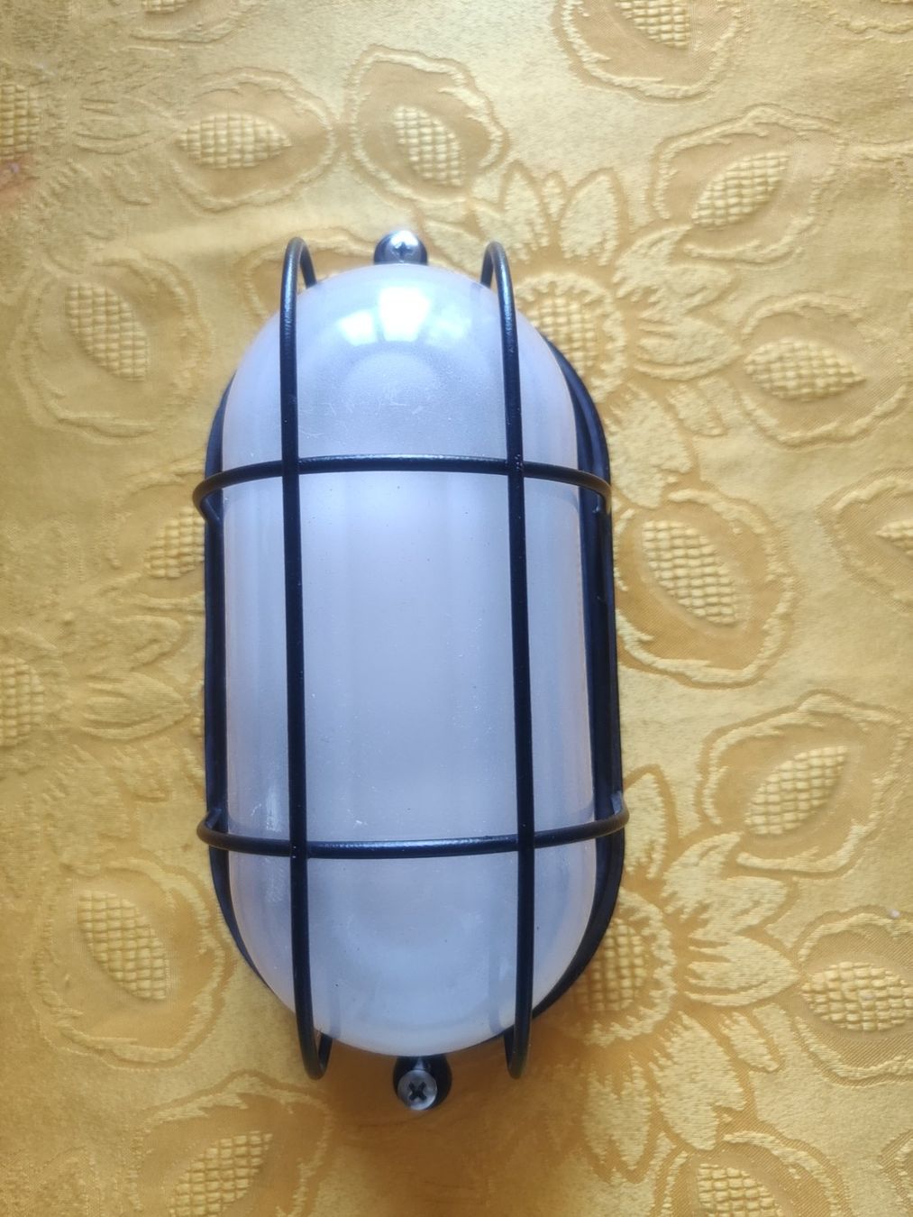Lampade: Lampe pour atelier ou locaux ex – Usato da Vulliens venduto da cochise0