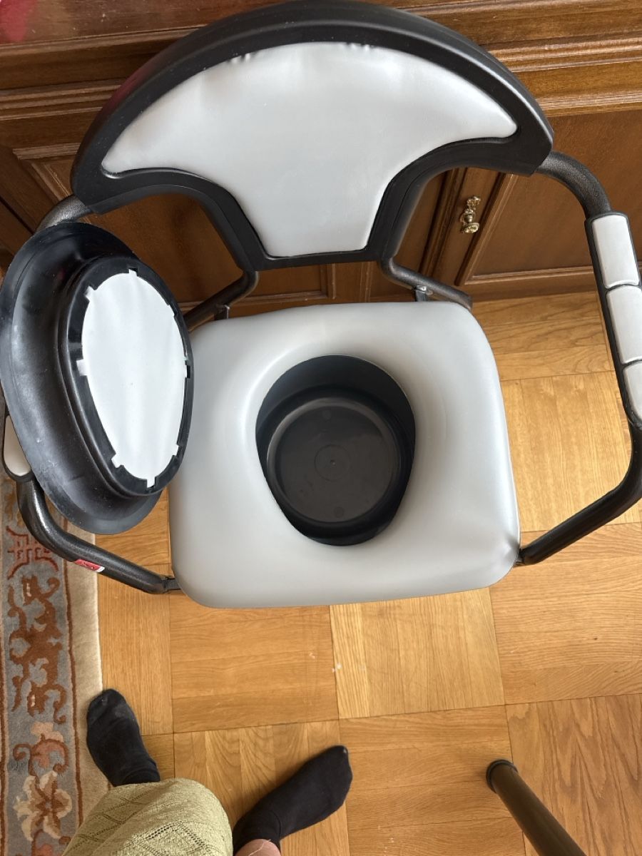 WC: Chaise de toilette – Usato da Genève venduto da Un_brin_de_laure 1