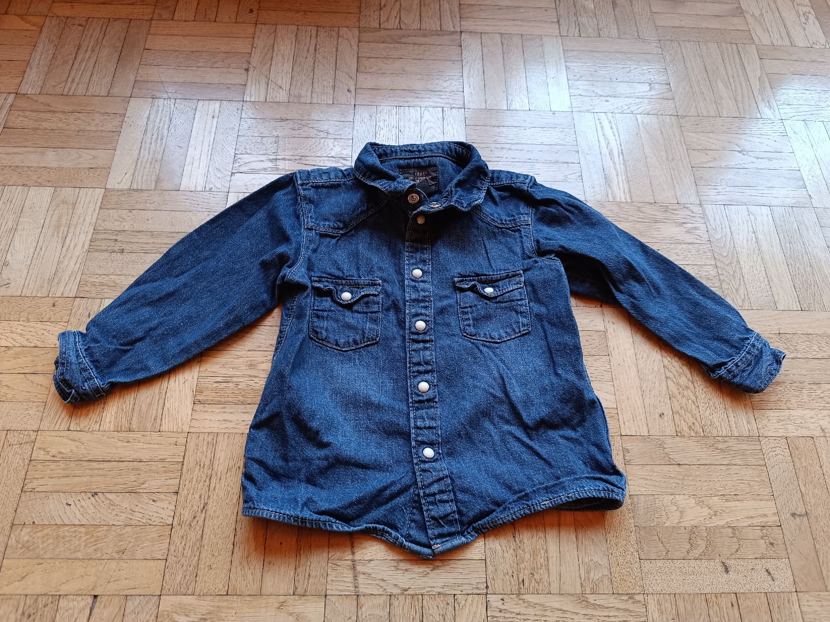 H&M Camicie, T-shirt & Polo: Jeanshemd Hemd H&M 86 blau – Usato da Malans GR venduto da maassl
