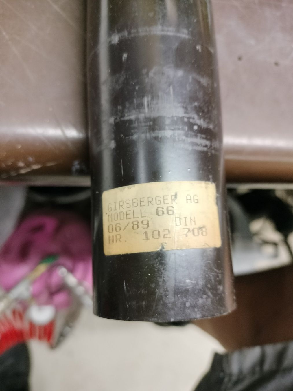 Sedie: Bürostuhlsäule mit Gasdruckdämfer – Usato da Beringen venduto da Hexe78