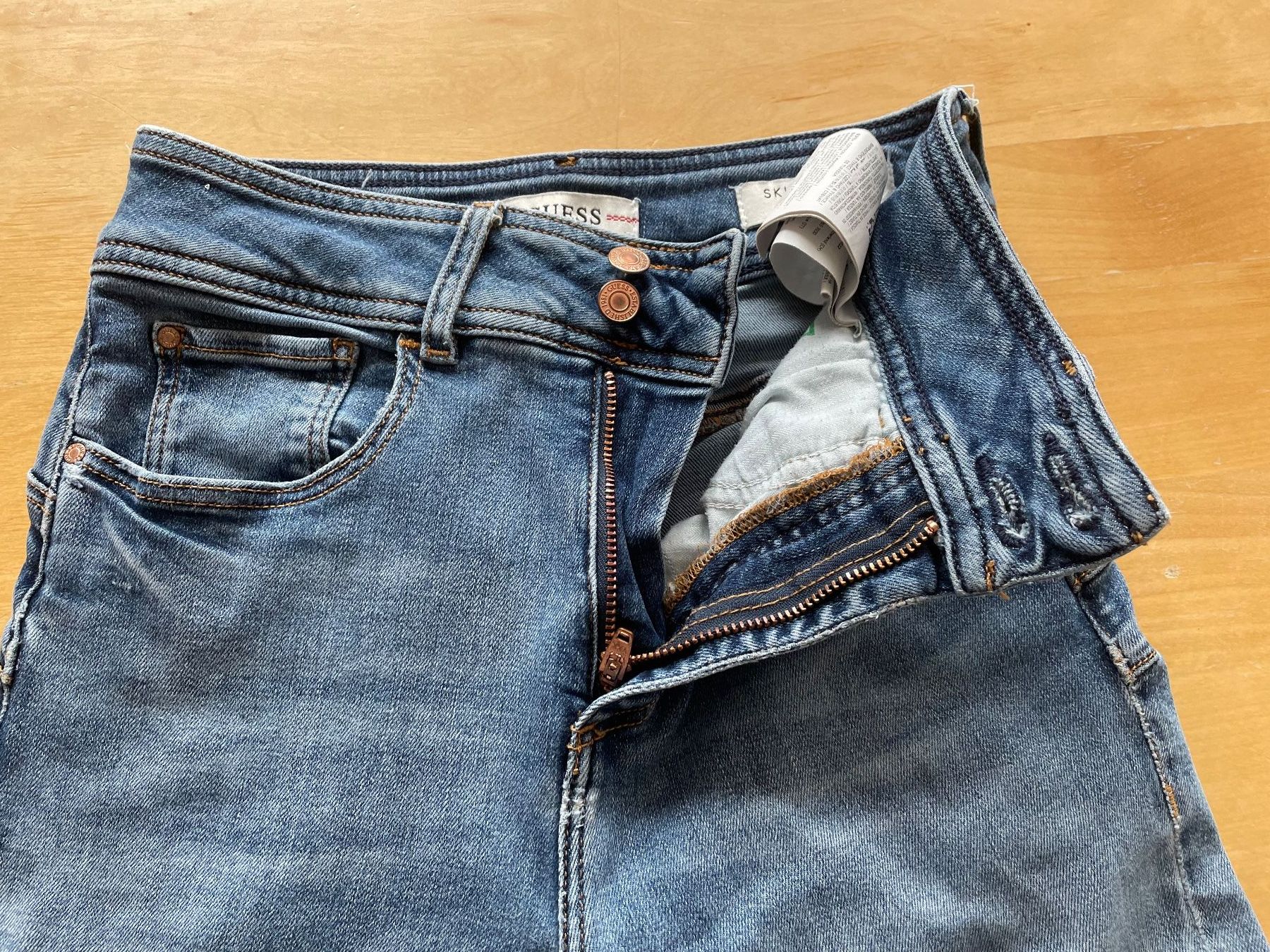 Guess Jeans: Guess Jeans Skinny High – Usato da Zofingen venduto da Hathoway 4