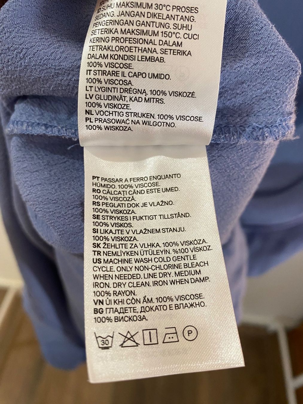 H&M Camicette: H&M+ Bluse / T-Shirt hellblau Gr. 54 – Usato da Pratteln venduto da a23_j2gs 8