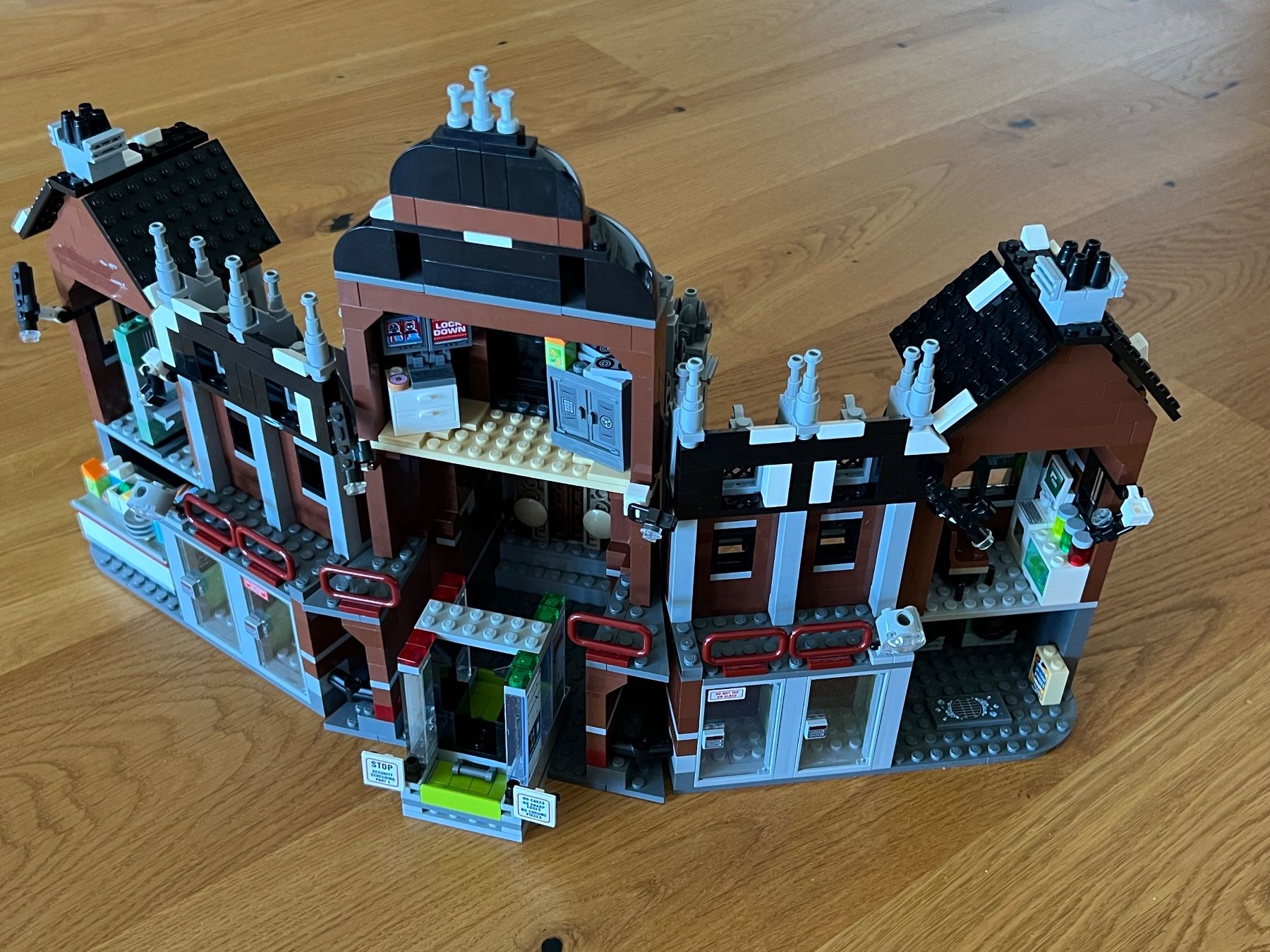 Lego Kit di costruzioni: 70912 LEGO Super Heroes "Arkham Asylum" GRATIS VERSAND – Usato da Neuenegg venduto da mocbricks 3