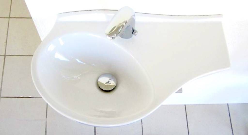 Lavabi & lavandini: Villeroy & Boch Waschtisch oblic – Usato da Oberentfelden venduto da Birkenblatt17