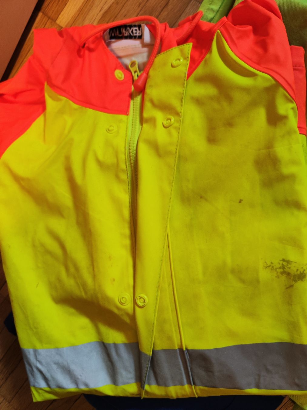Kleiderpakete: lot vêtements sécurité 54/56 utilisés – Gebraucht aus Arconciel von Tilea08 3