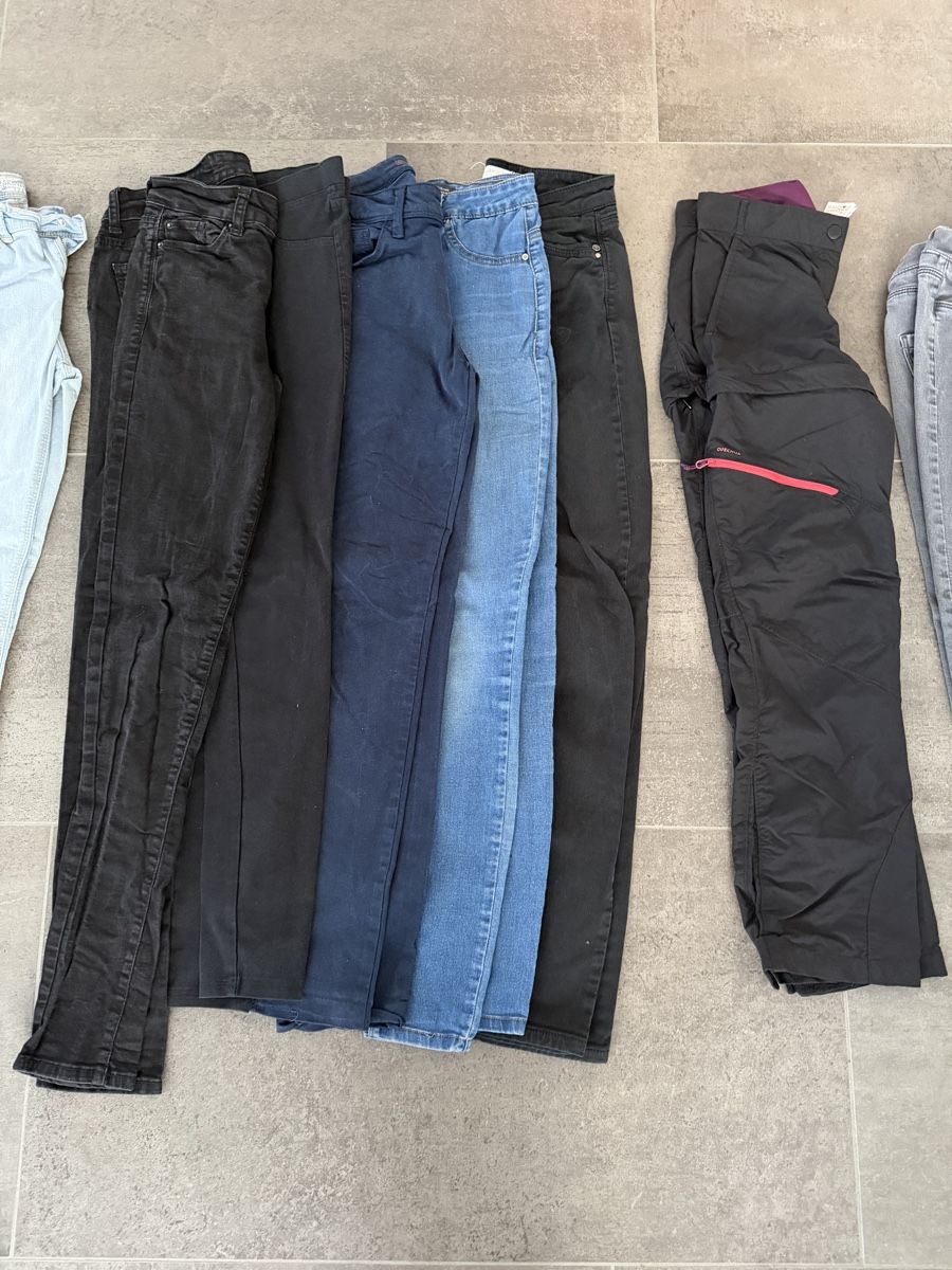 Pantaloni: 11 Hosen ca. Grösse 146-152 – Usato da Hunzenschwil venduto da iluapm 2