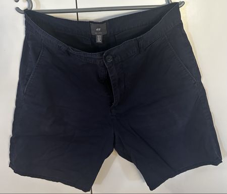 H&M Herren Navy Shorts (Gr. 31)