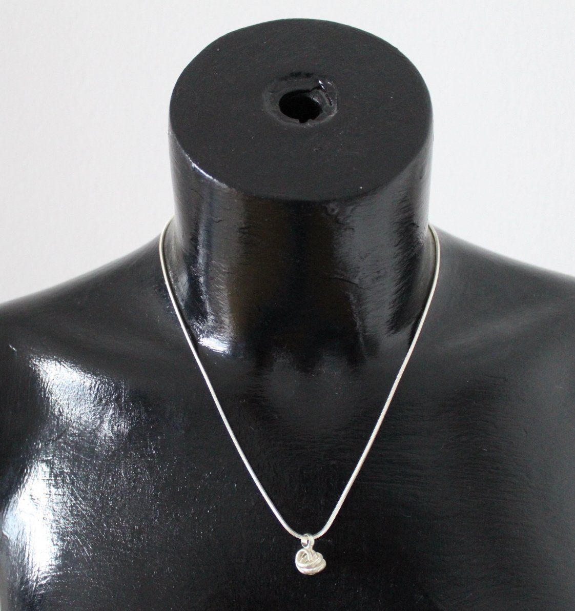 Catenine: Modeschmuck Kette, Neu. max. Länge ca. 24 cm. – Usato da Locarno venduto da madame-tus-sauds 5