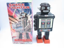Space Fighter Blechroboter Japan OVP. RAR