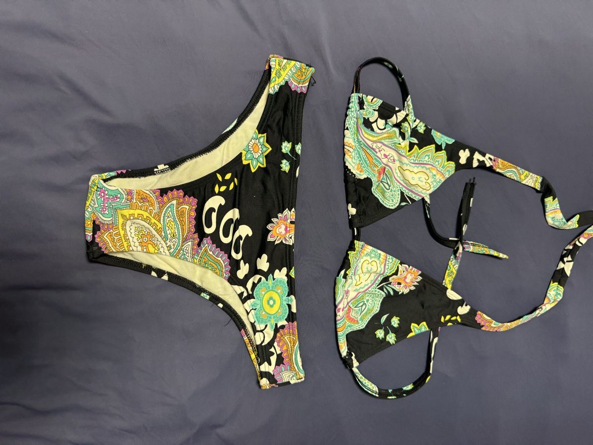 Badekleider & Bikinis: Bikini Grösse S/M – Gebraucht aus Haldenstein von nicB74