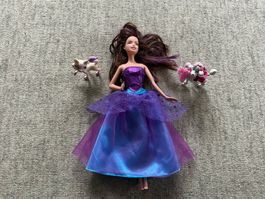 Barbie Puppe , Paris Fashion Week + Hund und Katze
