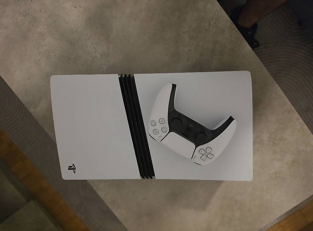 Konsolen: PlayStation 5 Pro  – Gebraucht aus Spreitenbach von mahdidarwiche2 1