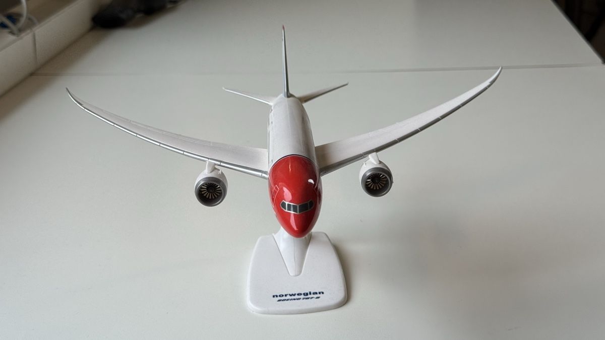 Herpa Modellbausätze & Standmodelle: Herpa - Boeing 787-8 Norwegian 1:200 – Gebraucht aus Sonvico von youtuber 1