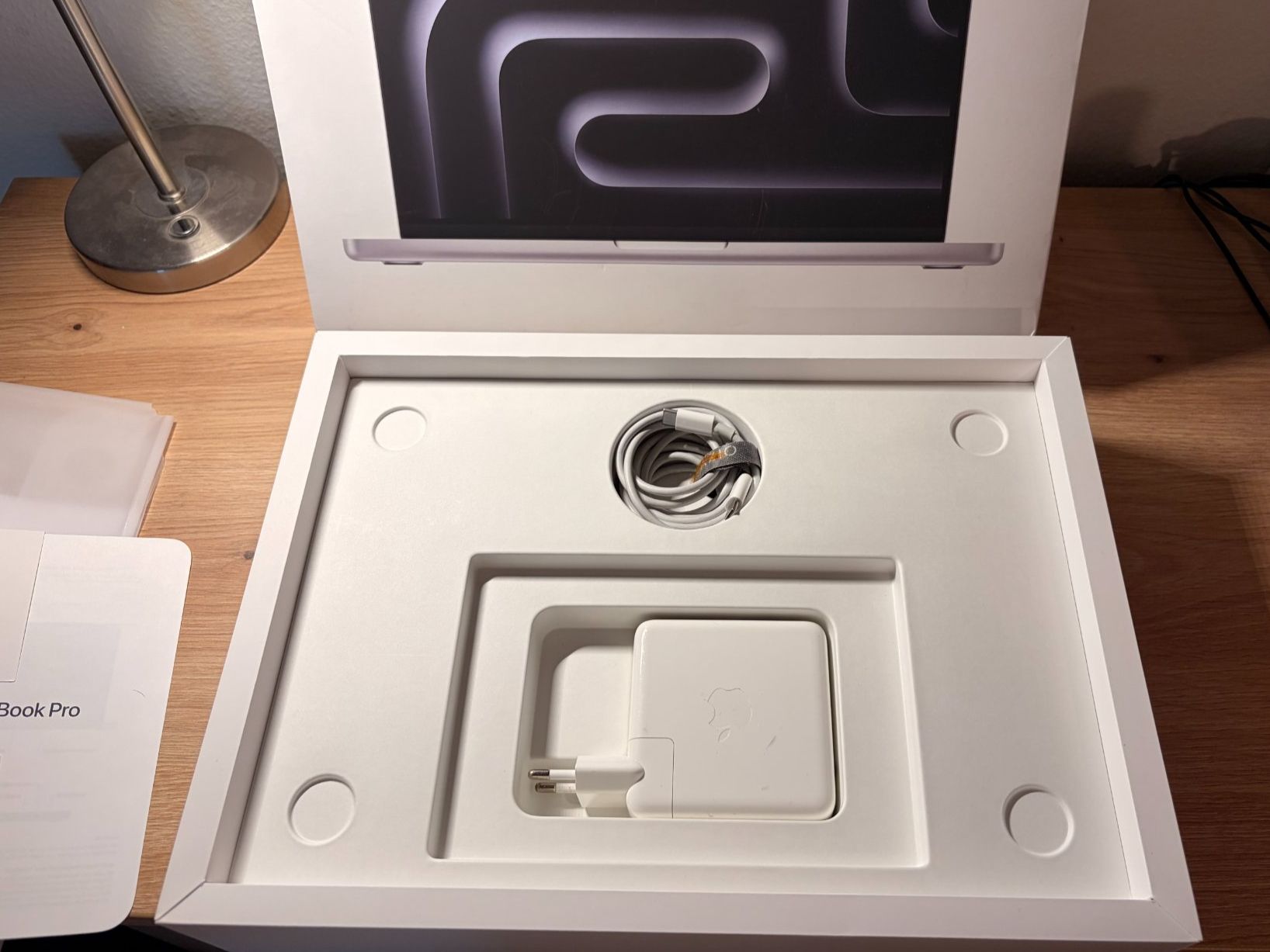 Apple Notebook: Apple MacBook Pro 14" M4 Pro | 48 GB RAM | 4 TB SSD – Nuovo (secondo la descrizione) da Schlieren venduto da dan_richt 4