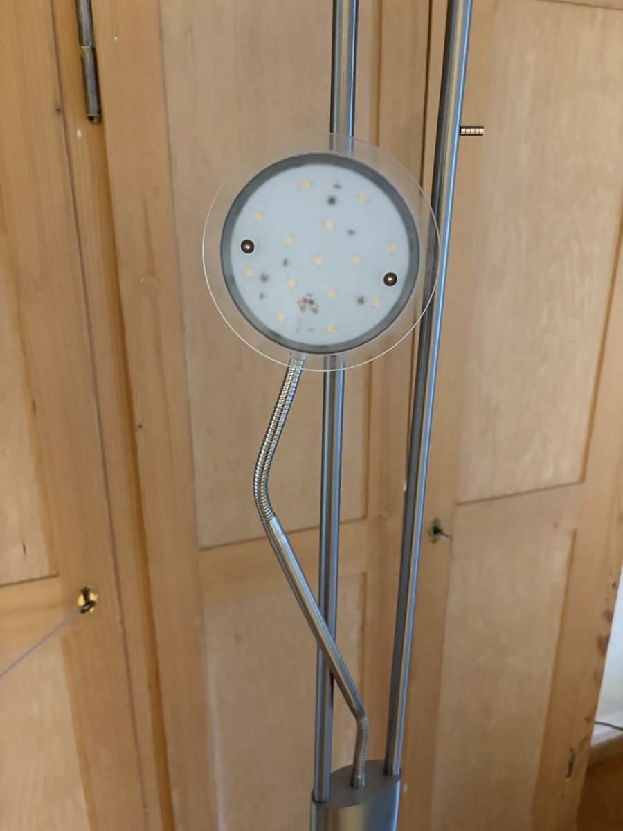 Lampen: Stehlampe Top Zustand – Gebraucht aus Pfäffikon ZH von anG_91 1