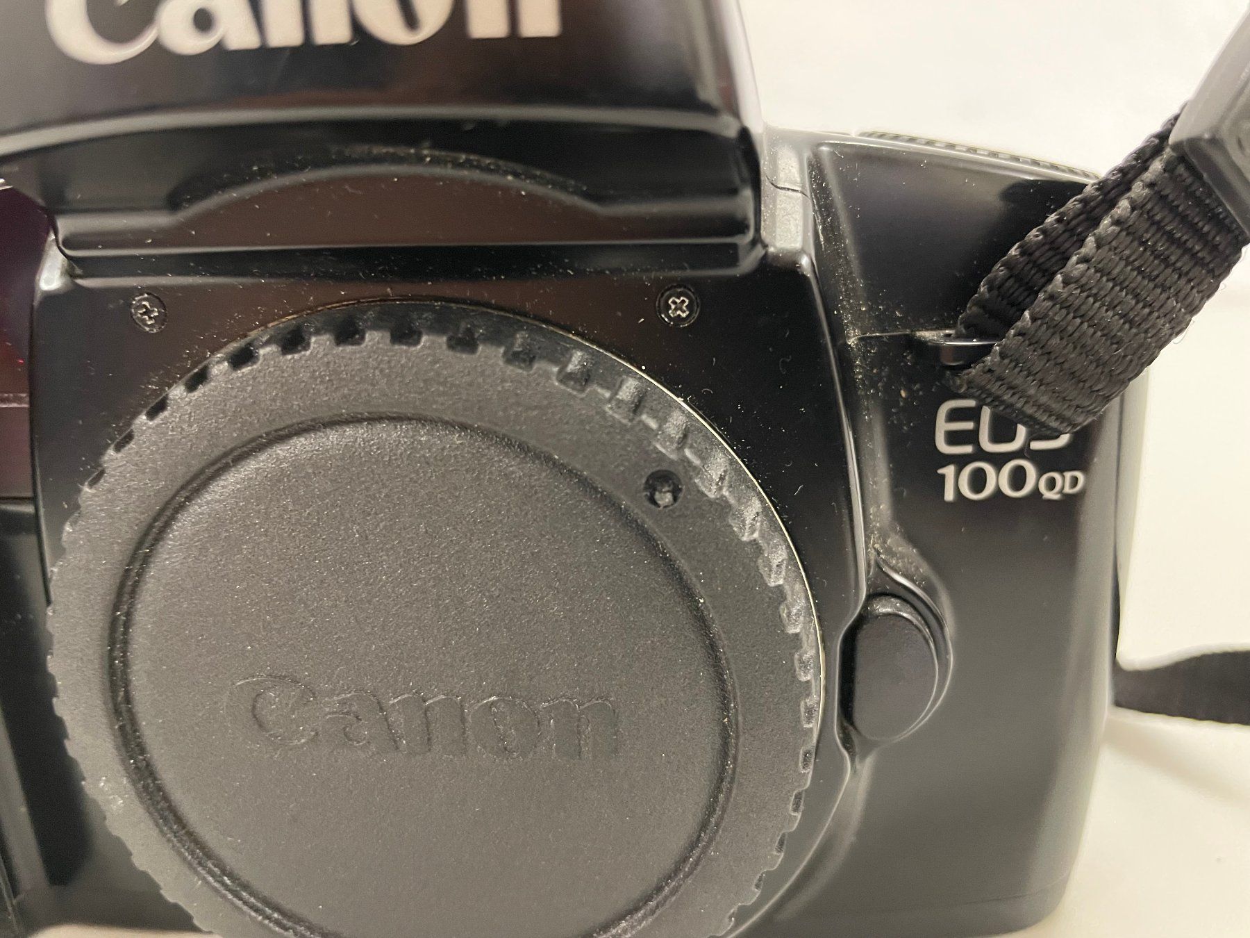 Canon Fotocamera: canon EOS 100 QD – Usato da La Croix (Lutry) venduto da netrajet 1
