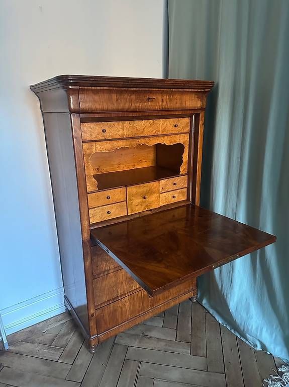 Scrivanie: Eleganter Sekretär – Usato da Zürich venduto da M_Markt 2