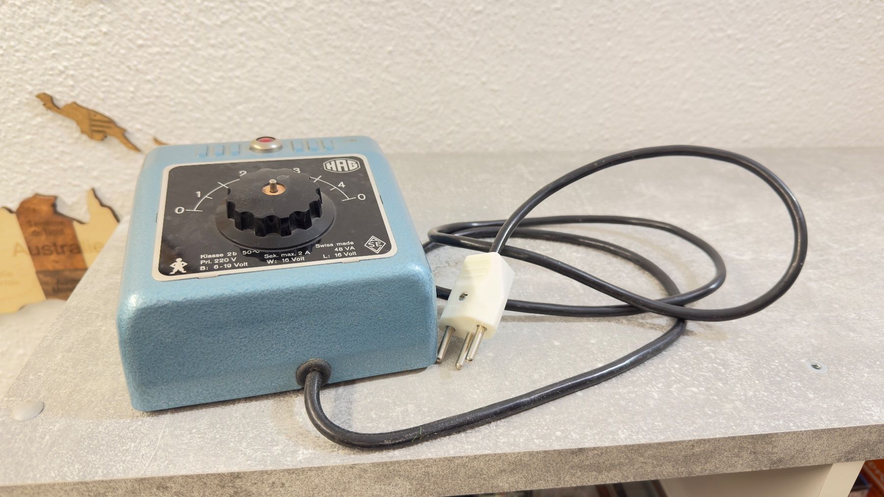 Hag Modelleisenbahnen: HAG Transformator 48VA Metall CH - Stecker Swiss Made – Gebraucht aus Schlieren von rat_lq6b