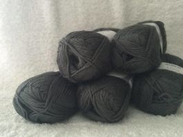 Lisa Premium gründl wolle 25 d.grau 50g  50g~133m NS 3-4