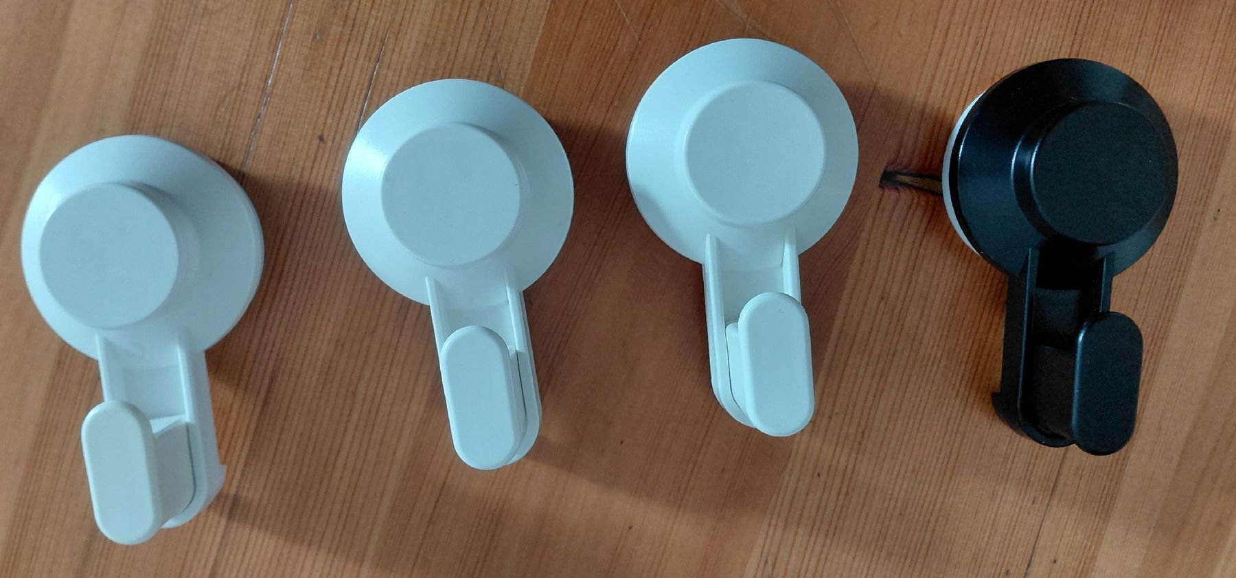 Ikea Eisenwaren: Saunapfhacken Ikea 4 Stück – Gebraucht aus Birsfelden von aer_q78f