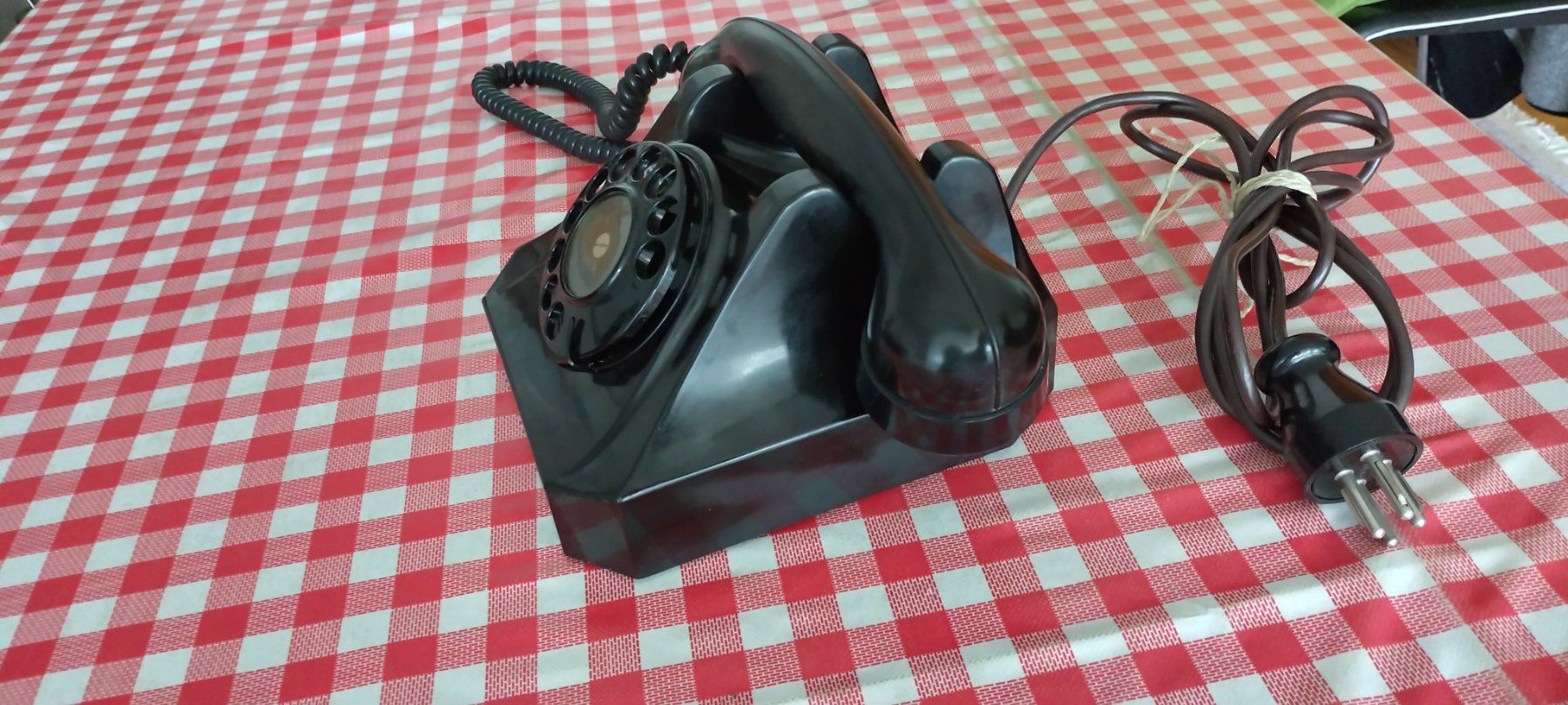 Telefoni: Tischtelefon – Usato da Liestal venduto da waeckerli 1