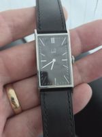Montre Dunhill tank cadran noir quartz 