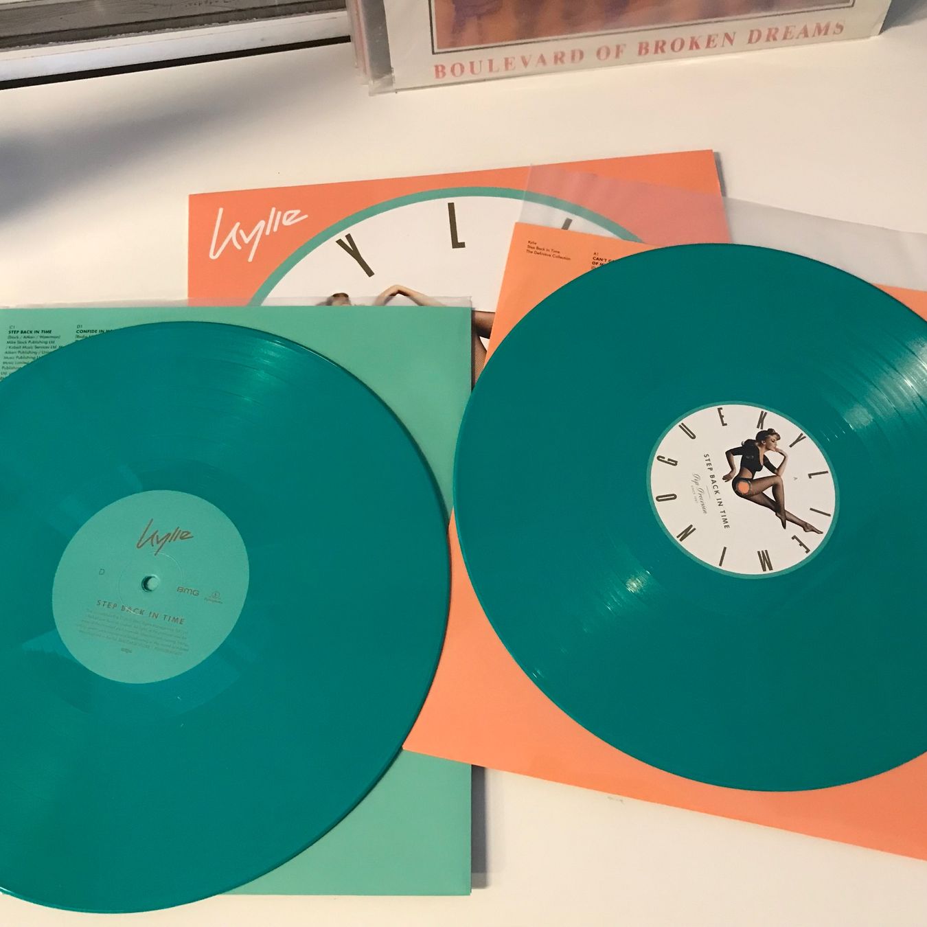 Dischi in vinile: Kylie Minogue - Step Back In Time – Usato da Aesch BL venduto da BlueMusicRecords 3