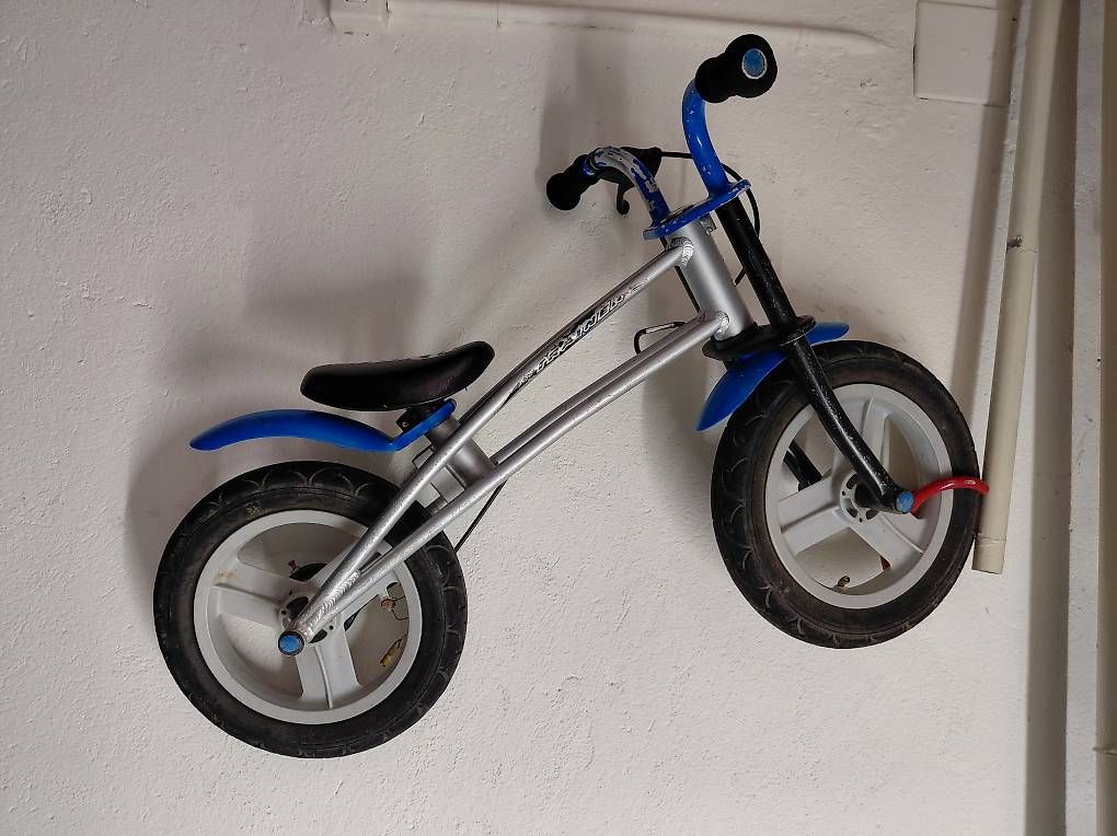 Véhicules pour enfants: Laufvelo – D'occasion à Zürich par toa_f7fc