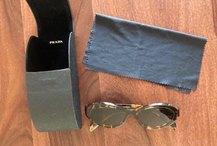 Occhiali & Lenti: Lunettes de soleil Prada – Usato da Genève venduto da mel_b27p 2