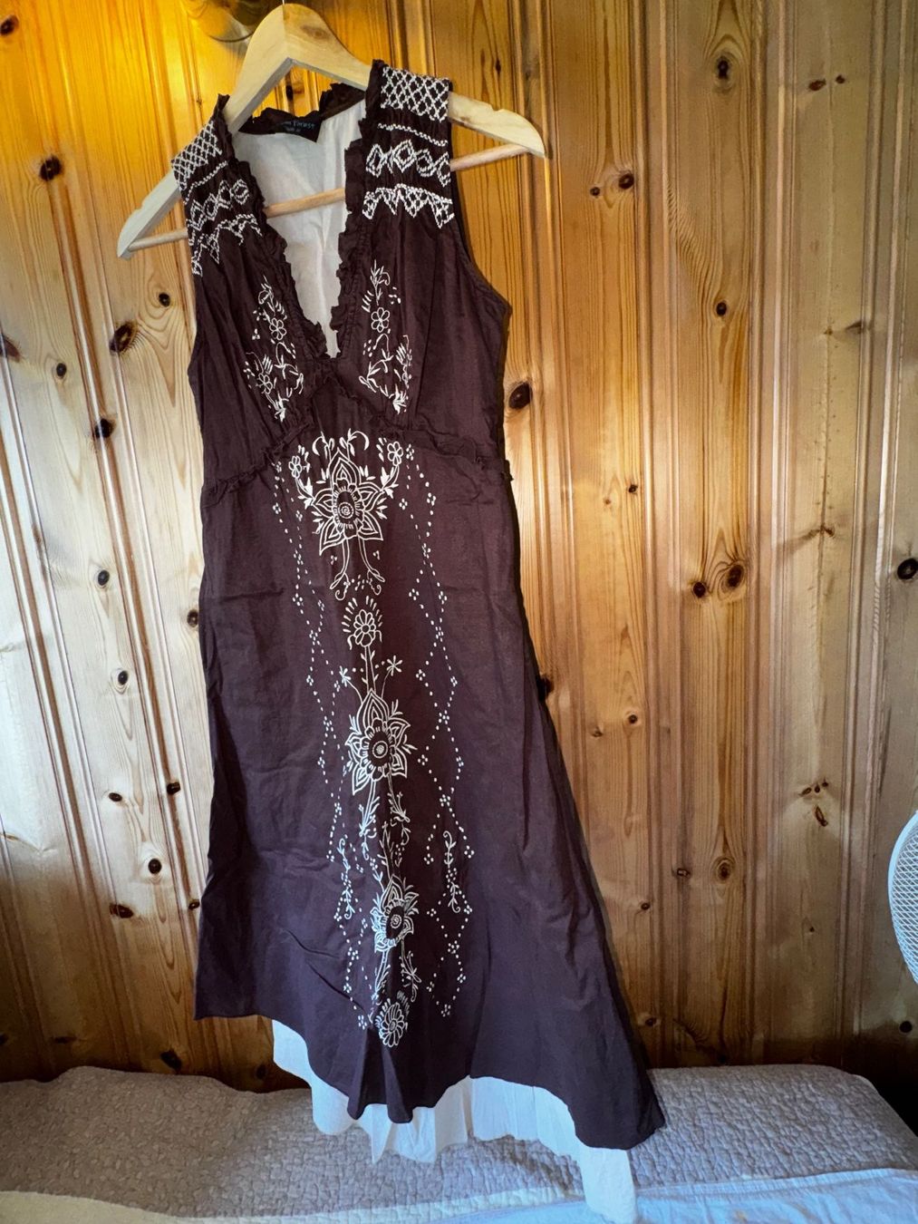 Stella Kleider: Robe Stella Forest marron brodée taille 38 – Gebraucht aus Ovronnaz von Etagne68