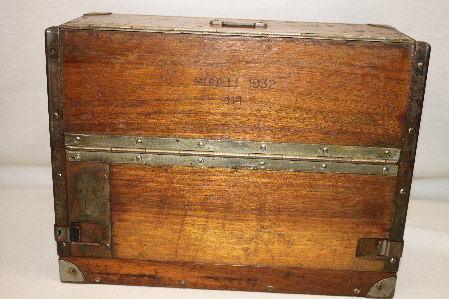 Téléphones: Antikes Militär Feld Telefon 1932 – D'occasion à Thun par Amye 1