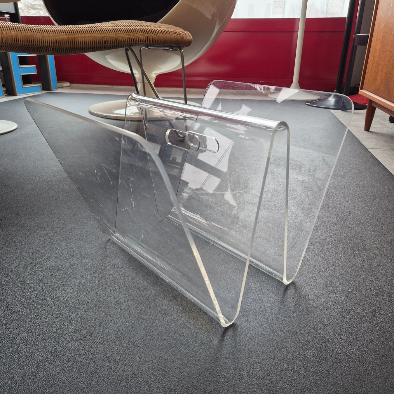 Sonstiges für Haushalt & Wohnen: Acryl Magazin Rack, Zeitungsständer Plexiglas – Gebraucht aus Nottwil von Wondewa-Shop 6