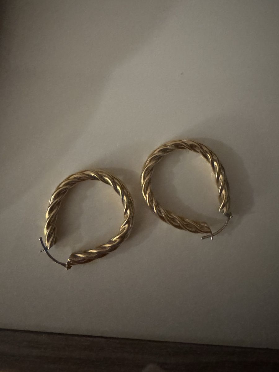 Ohrringe & -stecker: Boucles d'oreilles torsadées or jaune – Gebraucht aus Plan-les-Ouates von plo_2k5y