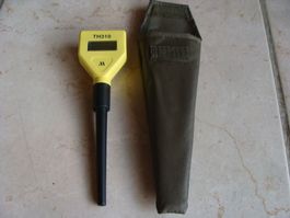 Dispositif spécial pour mesures températures de la neige.