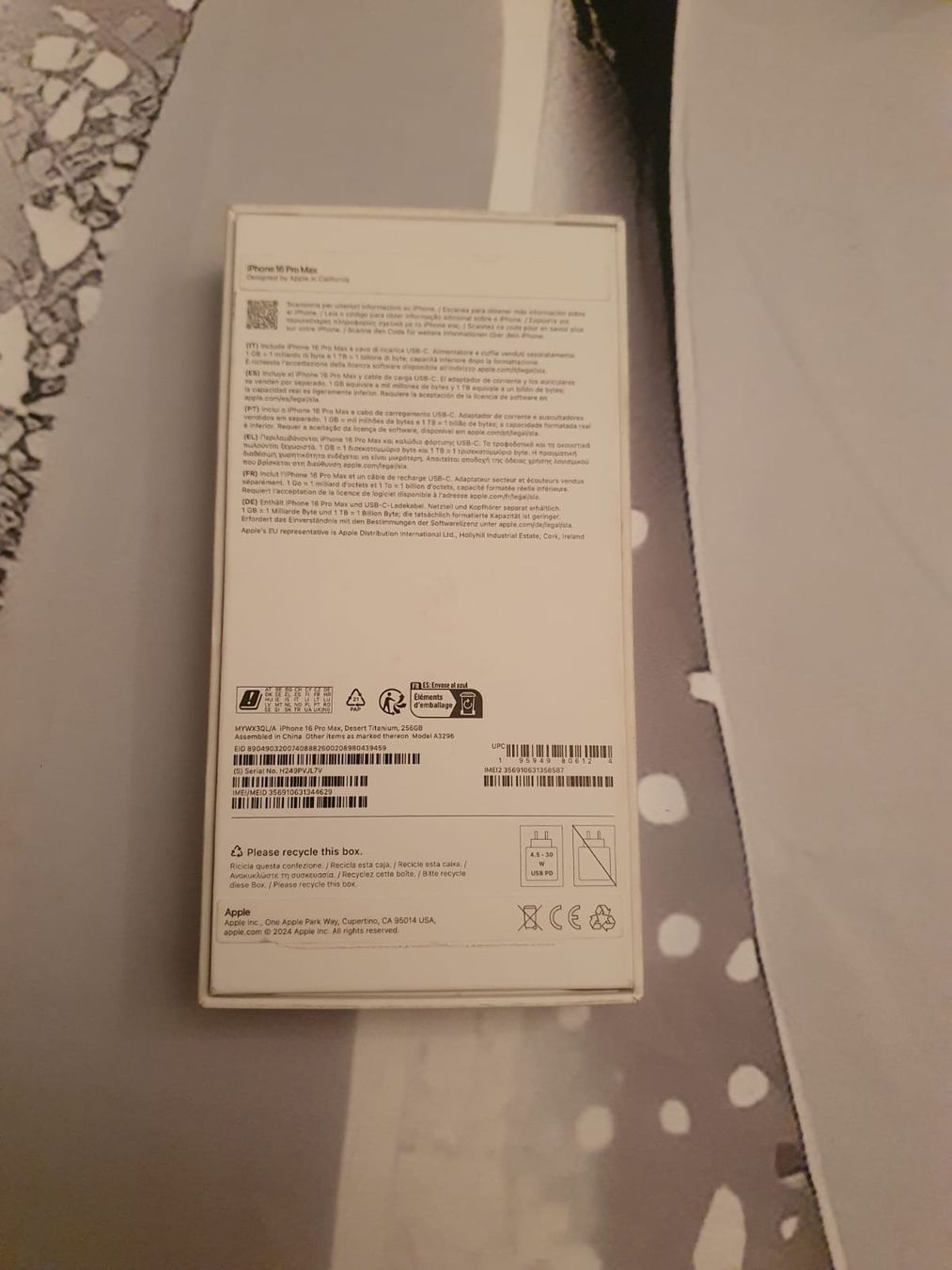 Apple Portables: iPhone 16 Pro Max, Desert Titanium, 256GB e Originale – Neuf (Voir description) à Faido par mic_vd6d 2