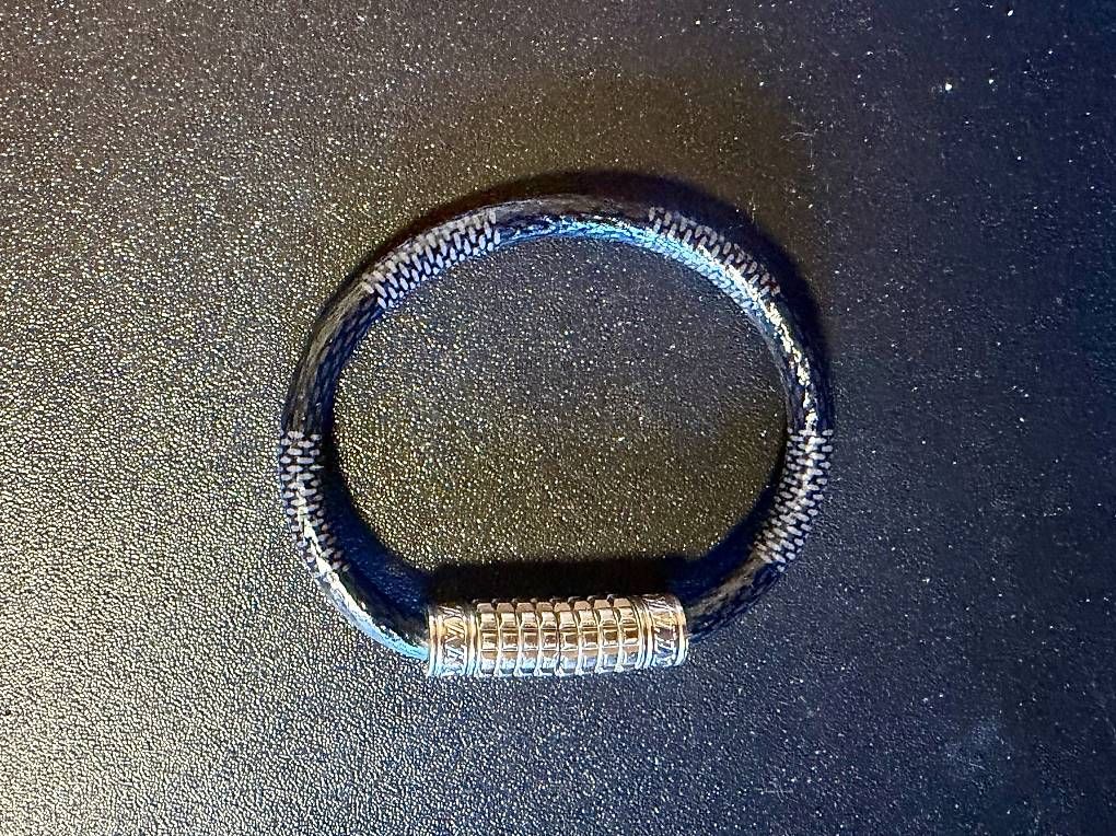 Armbänder & -reifen: Bracelet Louis Vuitton – Gebraucht aus Sierre von alvaje 1